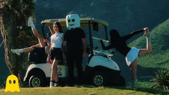 După „Dame Un Grrr”, Fantomel și Kate Linn au lansat noul single „Elastico”