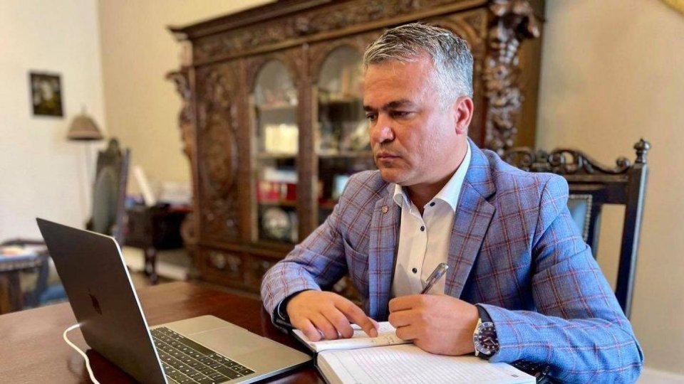 Adrian Veștea este noul premier desemnat