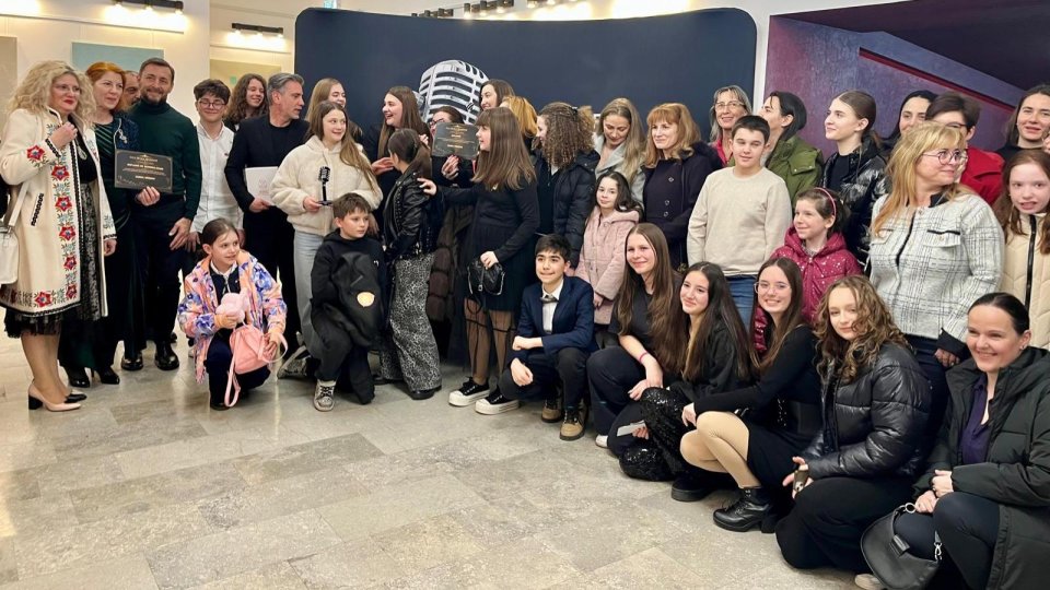 Cei mai buni artiști brașoveni, premiați de Radio România Brașov FOTO