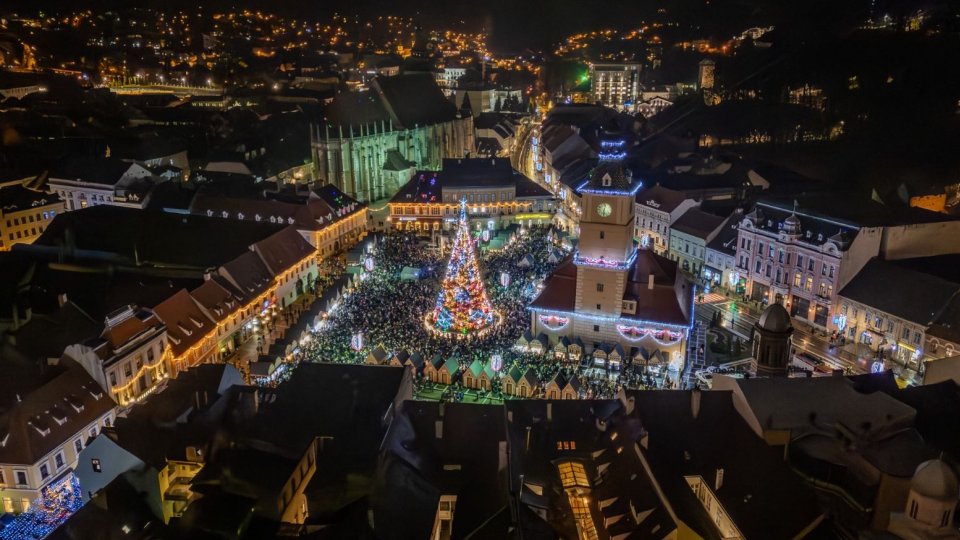 3,2,1...Brașovul a devenit „Oraș din poveste” | Foto-video