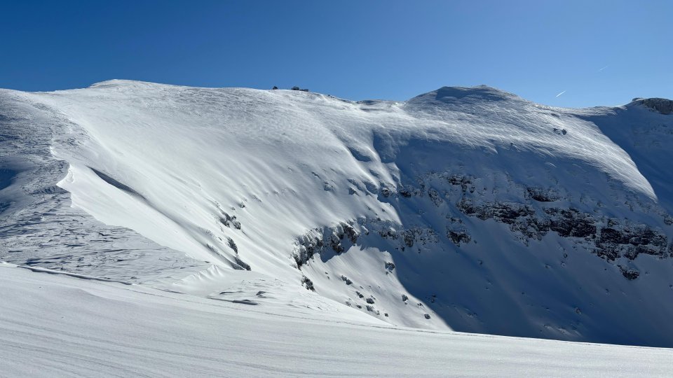 Risc de avalanșe în Bucegi și Făgăraș