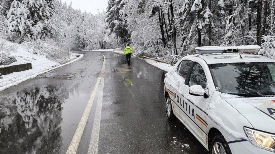 Infotrafic anunță precipitații sub formă de ninsoare pe drumuri din zona montană