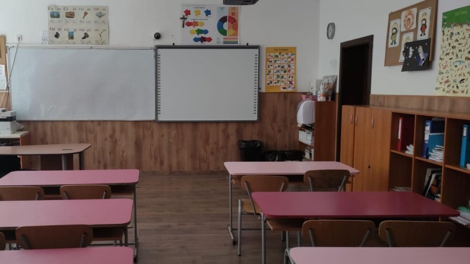 Elevii şi preşcolarii intră în vacanţa de primăvară