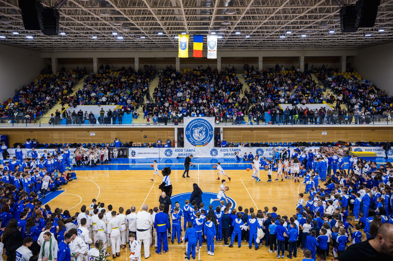 Evenimentul de Crăciun al Clubului Kids Tâmpa Brașov /