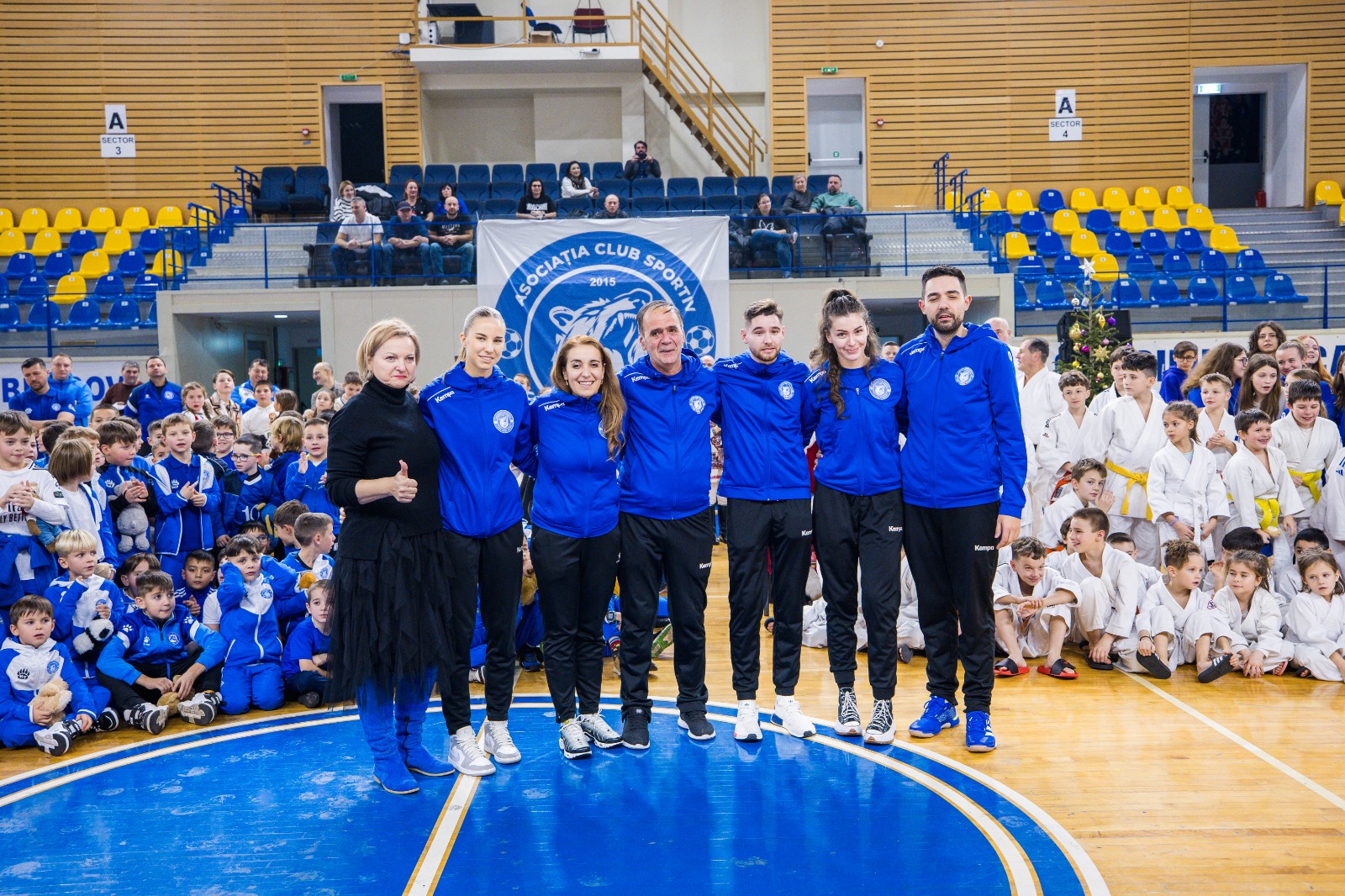 Evenimentul de Crăciun al Clubului Kids Tâmpa Brașov /