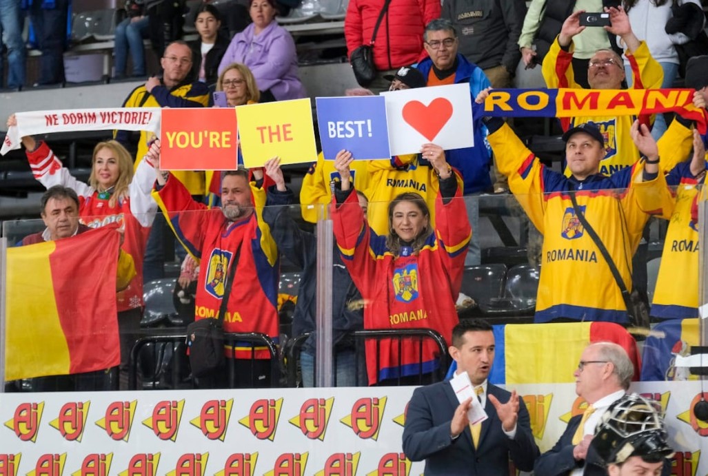 HOCHEI ROMANIA JAPONIA FANI IIHF Vanna Antonello