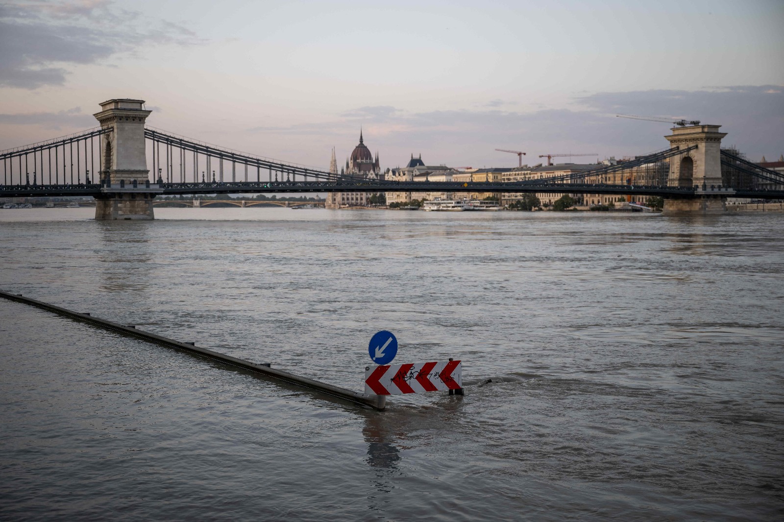 Dunărea la Budapesta - FOTO: Reuters | Marton Monus